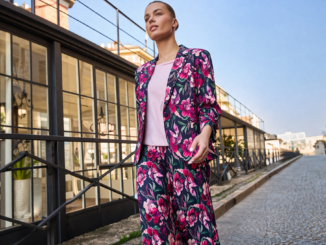 Modne ubrania damskie na sezon 2026. Jak skompletować garderobę?